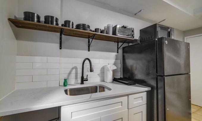 Takoma Park Apartment | Washington, DC, Area Apartment < 2 Mi to Subway!