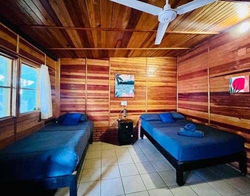 Brisas de Zicatela Hotel | Wasi la Punta 6 Starlink 2min walk to the beach