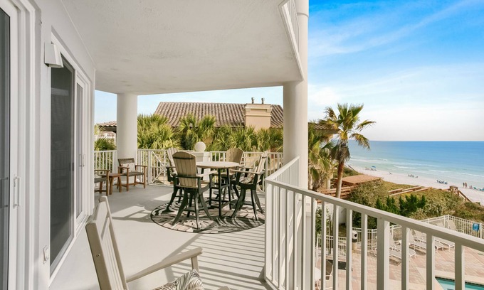 Santa Rosa Beach Condo | 'Wasted Time' BEACHFRONT l PRIVATE BEACH l SEASONAL BEACH SET UP INCLUDED!