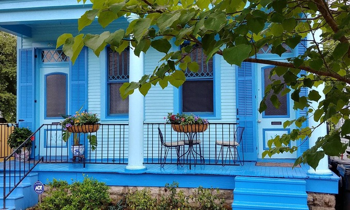 Holy Cross District House | Watching the River Flow in Historic Holy Cross