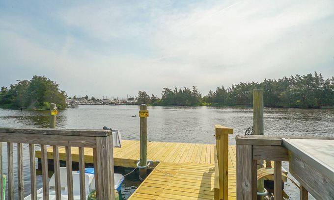 Little Egg Harbor House | Waterfront 4/2 House w/Boat Dock & Cottage. Bring Your Boat!