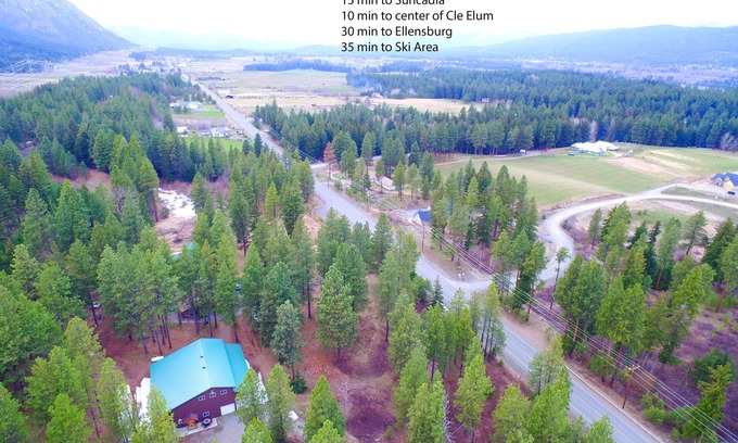 Cle Elum House | Water Canal Guest House. Romantic and Great for kids.