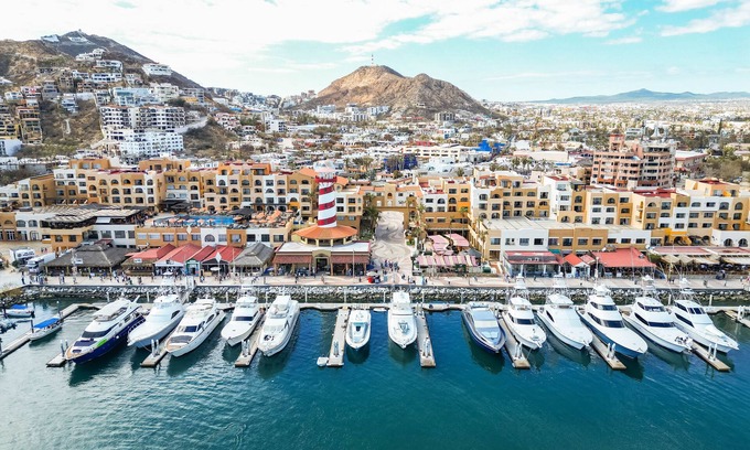 Centro Apartment | Water condo w/private terrace & best LOCATION in Los Cabos Marina Downtown.