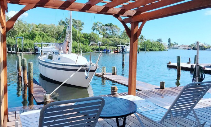Anna Maria House | Water Front Sea Waves Cottage With Private Dock, Access To Bimini Bay