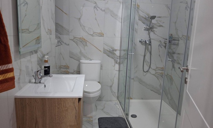 Munxar Apartment | Water Lily Oasis Courtyard Apartment - 5min Walk to Beach