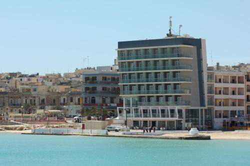 Birzebbuga Hotel | Water's Edge Hotel