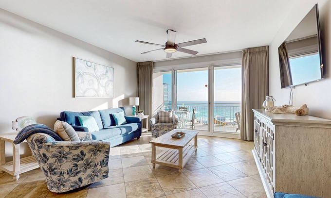 Fort Walton Beach - Destin Condo | Water-View Condo at Sterling Shores - Central AC, Washer/Dryer & Shared Pools