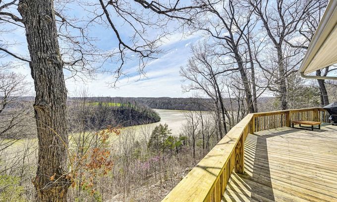 Albany House | Water-View Deck: Home on Dale Hollow Lake