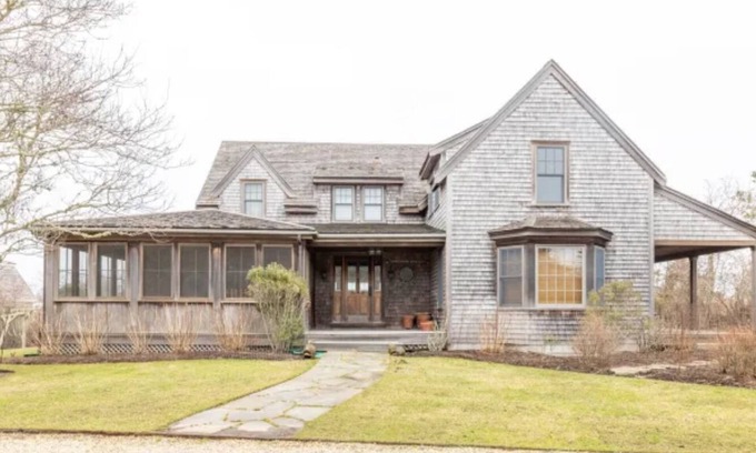 Wauwinet House | Water views highlight this Nantucket rental with private beach access, Wauwinet.