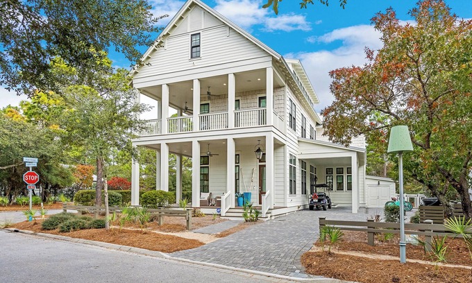 Wiregrass Meadows House | WaterColor- Located in the Premier Lake District