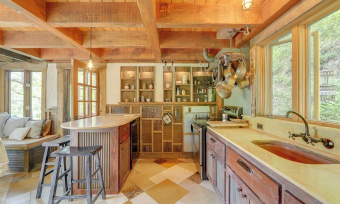 Cullowhee Cottage | Waterfall Views - 'blue Ghost' Cabin in Cullowhee!