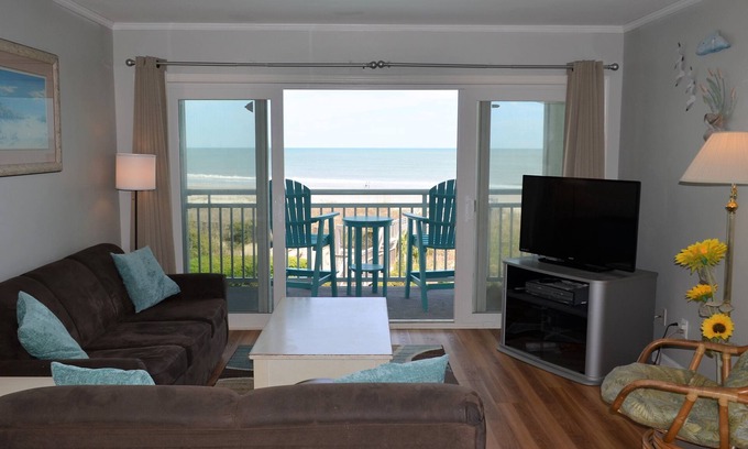Gulf Stream Estates Condo | Waterforde 204 - Oceanfront in Garden City Beach