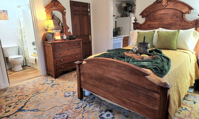 Limekiln Apartment | Waterfront 1-bedroom apartment just 10 minutes drive to Santander Arena