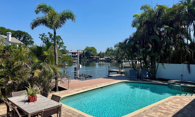 Davis Islands House | Waterfront 3/2 Pool home on Davis Islands