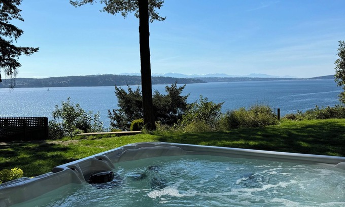 Camano Island House | Waterfront Acre Estate with Hot Tub and Mountain Views