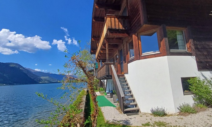Zell am See Apartment | Waterfront Apartment 3