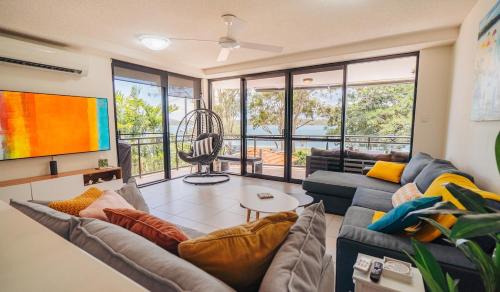 Maroochydore House | Waterfront Apt Maroochy River