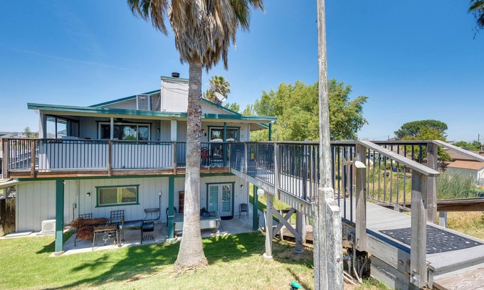 Bethel Island House | Waterfront Bethel Island Home w/Dock & Slip