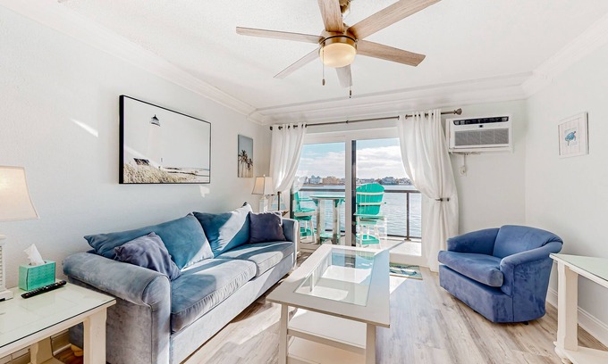 North Ocean City Condo | Waterfront condo near the beach with bay view, pool, tennis, & balcony