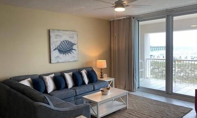 Navarre Beach Condo | Waterfront Condo with Balcony, Washer/Dryer & Shared Pool