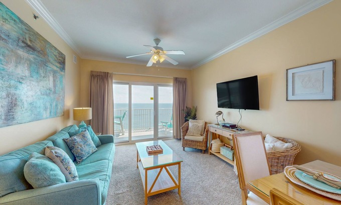 Gulf Shores Condo | Waterfront condo w/swim through indoor/outdoor community pools, hot tub & sauna