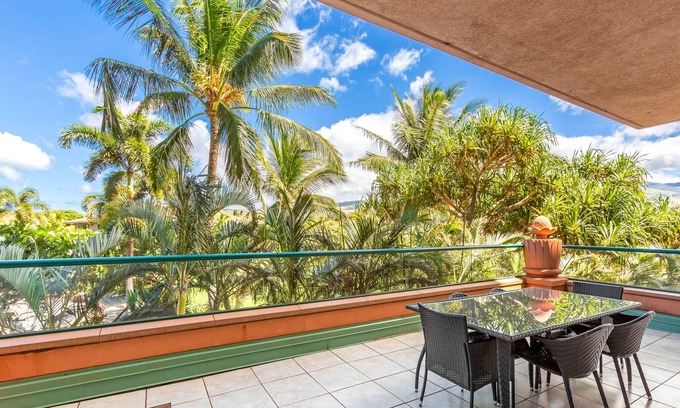 Honokowai Condo | Waterfront condo with resort pools, hot tubs & tropical views