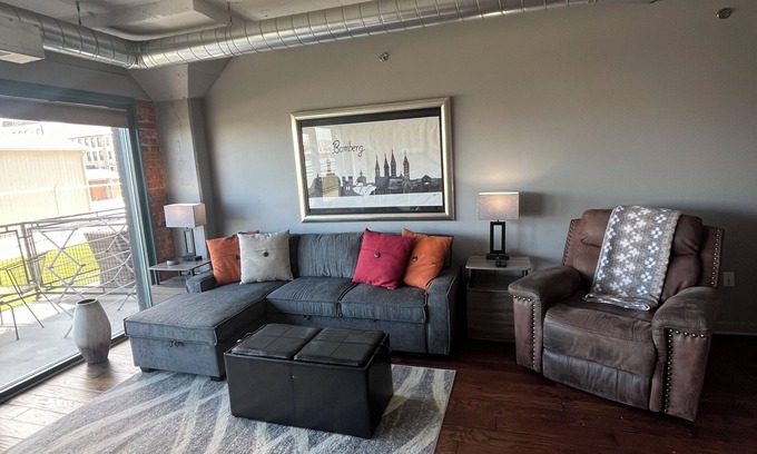 Sandusky Condo | Waterfront Condo with great views of Sandusky Bay & Cedar Point Amusement Park