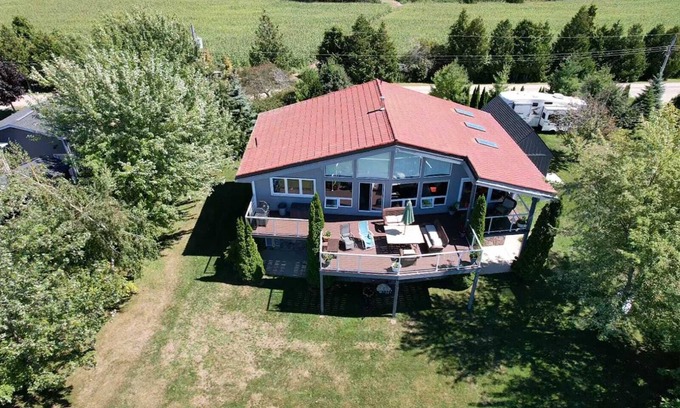 Ashfield-Colborne-Wawanosh Cottage | Waterfront cottage LakeHuron Hotub/pets/outshower private beach 2-18 people