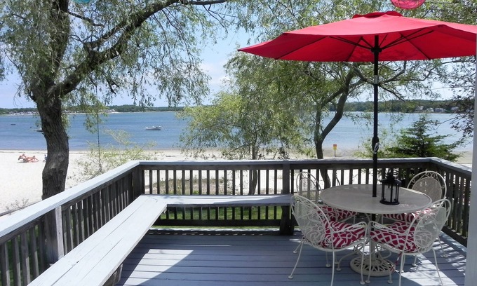 Buzzards Bay House | Waterfront Cottage On Buttermilk Bay At Indian Mound Beach