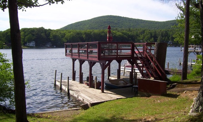 Queensbury Cottage | Waterfront Cottage on Glen Lake