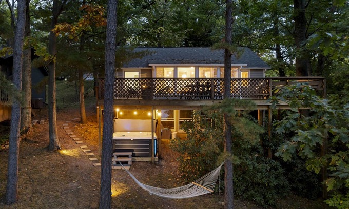 Burdett House | Waterfront Cottage with Hot Tub on Seneca Lake FLX Wine Trail