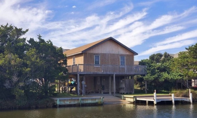 Brigands' Bay House | Waterfront, Dog friendly, & private boat ramp