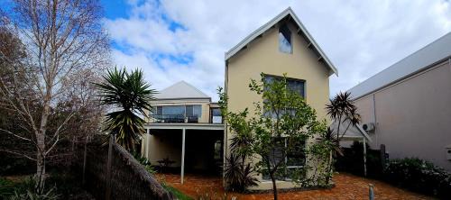 Dunsborough House | Waterfront Dunsborough