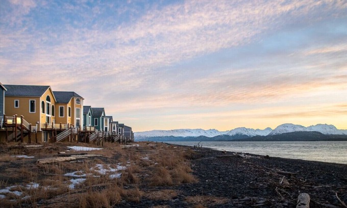 Homer House | Waterfront escape with a private deck!