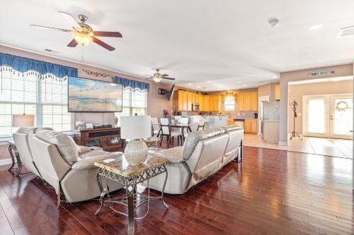 North Myrtle Beach House | Waterfront Galore