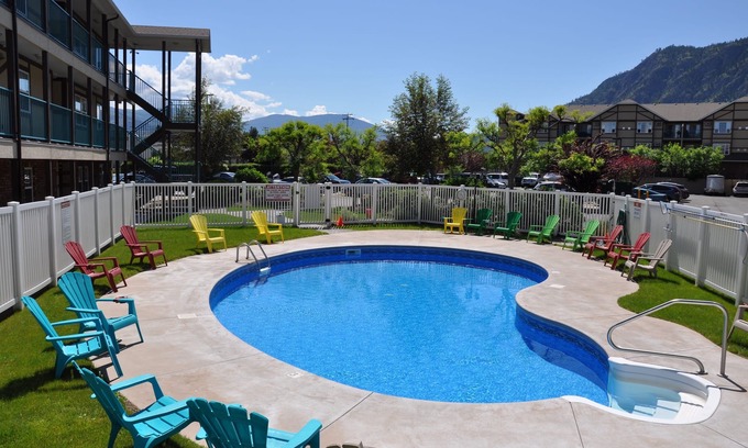 Okanagan-Similkameen Condo | Waterfront, ground floor, 2 Bedroom Suite on Skaha Lake Paradise Resort