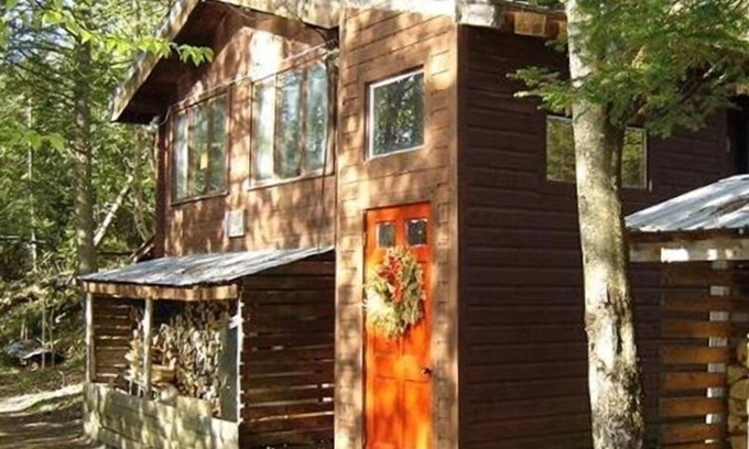 Craftsbury Common Cabin | Waterfront Guest Cabin, access to Craftsbury Outdoor Center