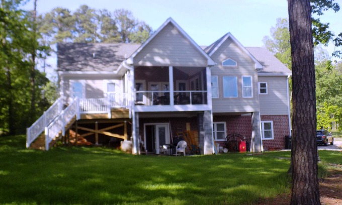 Littleton House | Waterfront Home ! 4 Bedrooms 4 Baths- plus bonus room -max occupancy 8 adults