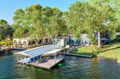 Granite Shoals House | Waterfront Home and Concierge Services