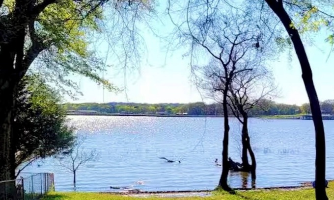 Wills Point House | Waterfront Home Directly On Lake Tawakoni