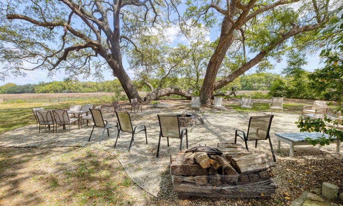 Charleston House | Waterfront Home in Charleston with Kayaks, Outdoor Gym, & Yoga Studio