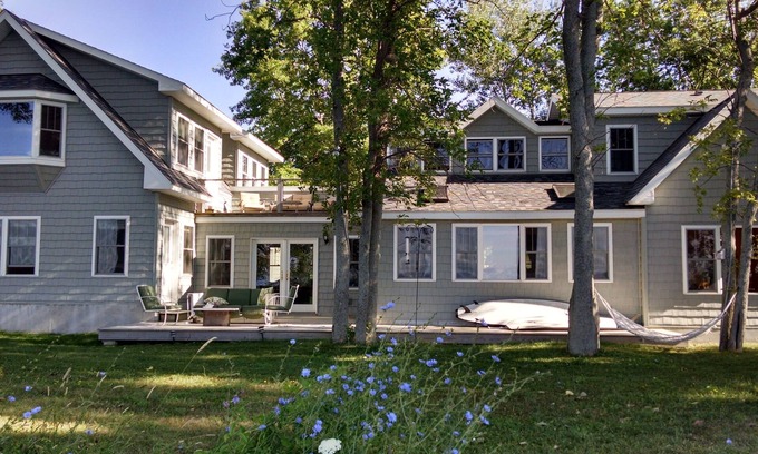 Chaumont House | Waterfront Home on Lake Ontario