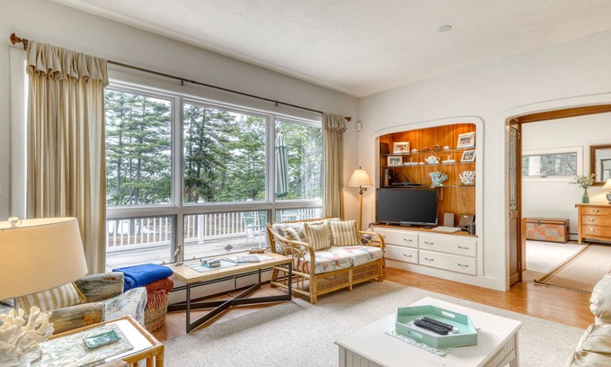 Sebascodegan Island House | Waterfront home w/gorgeous views, river access, firepit & large backyard