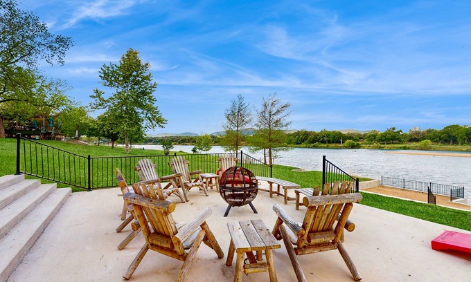 Kingsland House | Waterfront home w/kayaks, game room, firepit, & enormous deck
