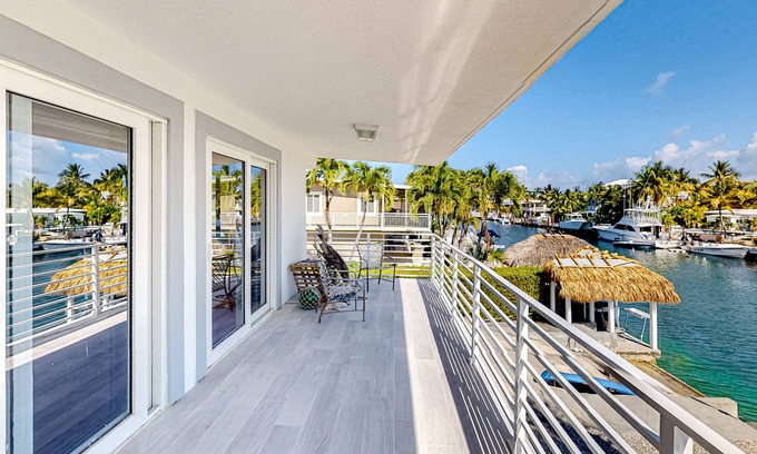 Venetian Shores House | Waterfront home with dock, views, AC, & washer/dryer - dog-friendly