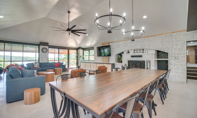 Grove House | Waterfront Hot Tub - Luxe Home on Grand Lake!