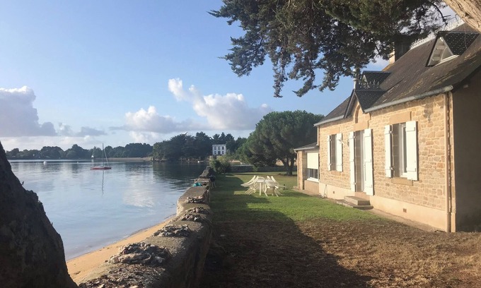 Ile-aux-Moines Villa | Waterfront house with large walled garden