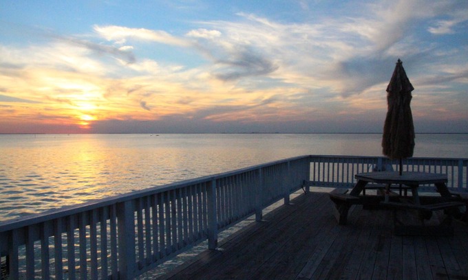 Galveston House | WATERFRONT! JULY/AUGUST SPECIALS! On The Bay In Sea Isle: Fishing, Family, Fun!