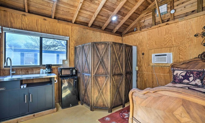 New Braunfels Apartment | Waterfront Lake Dunlap Studio Cabin w/Dock