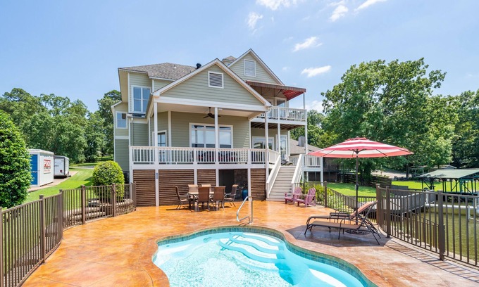Mid America House | Waterfront Lake Hamilton Home | Pool, Hot Tub, A+ Views, Dock, Huge Game Room